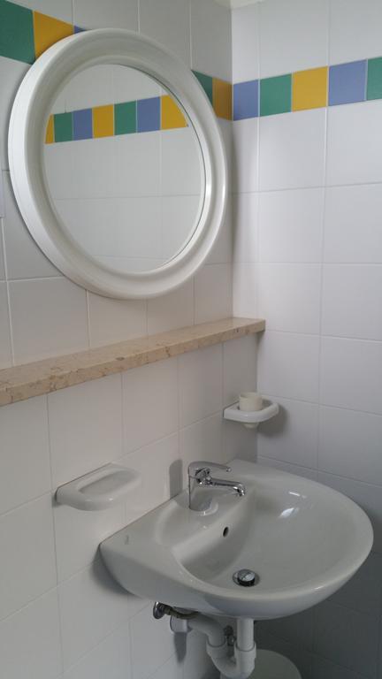 Hotel Canasta Riccione Bagian luar foto